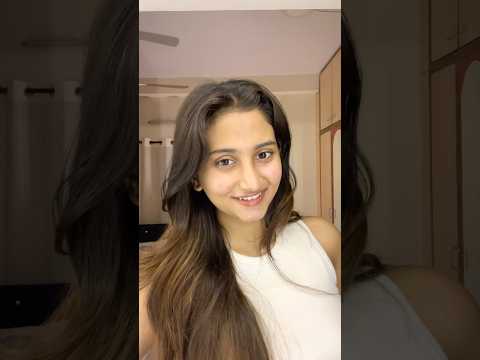 Watch This Video On Benefits of NEUD Strobe Cream Rose Gold - Just dab, blend and shine for a naturally glowing makeup and dewy look